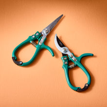 Load image into Gallery viewer, Garden Shears and Pruners