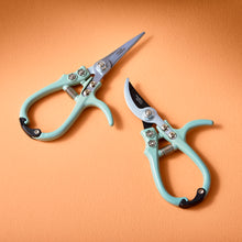 Load image into Gallery viewer, Garden Shears and Pruners